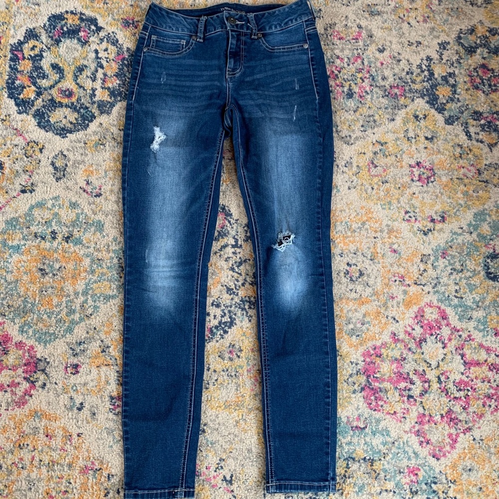 Distressed Jeggings